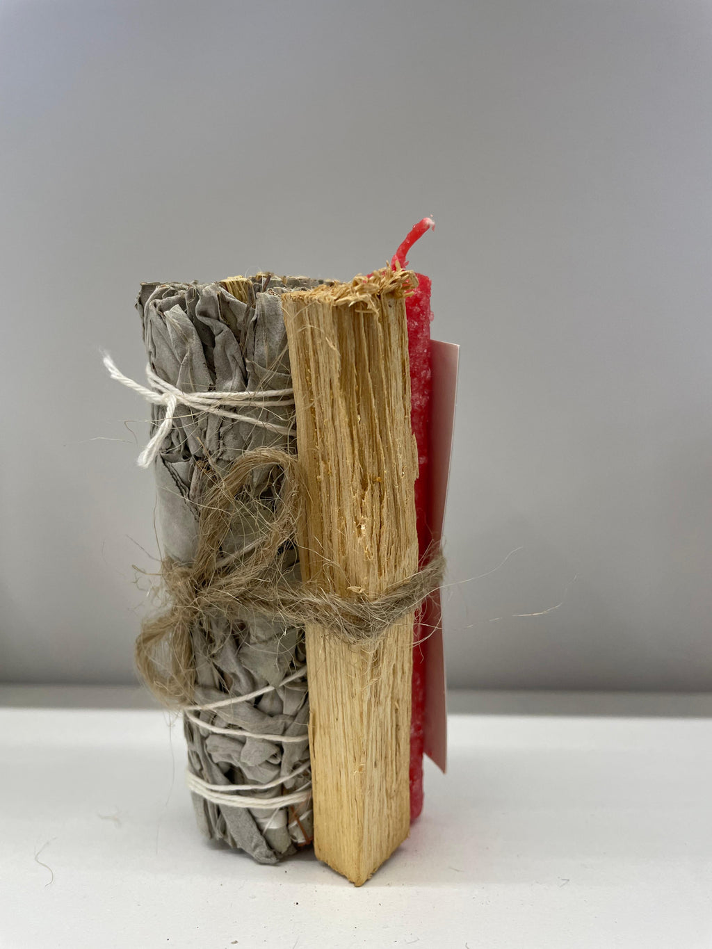 Atado de Salvia, vela de canela y palo santo