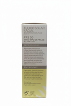 Fluido Facial Solar FPS 50 con fondo blanco