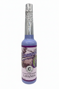 Agua de lavanda con fondo blanco